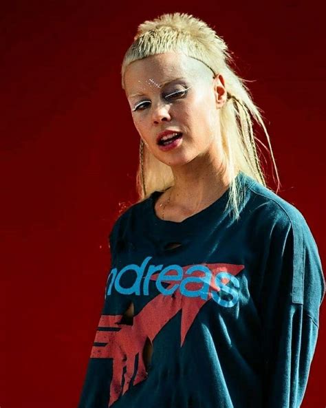 Yolandi Visser bio: age, children, husband, tattoos ...